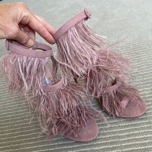Steve Madden Blush Pink Ostrich Feather Strappy Heels (Size 8)